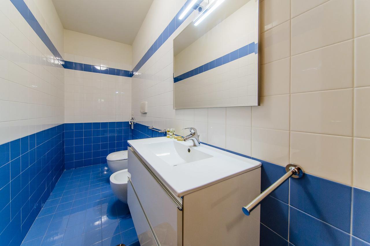 Welc-Om Sofia Apartment ปาโดวา ภายนอก รูปภาพ